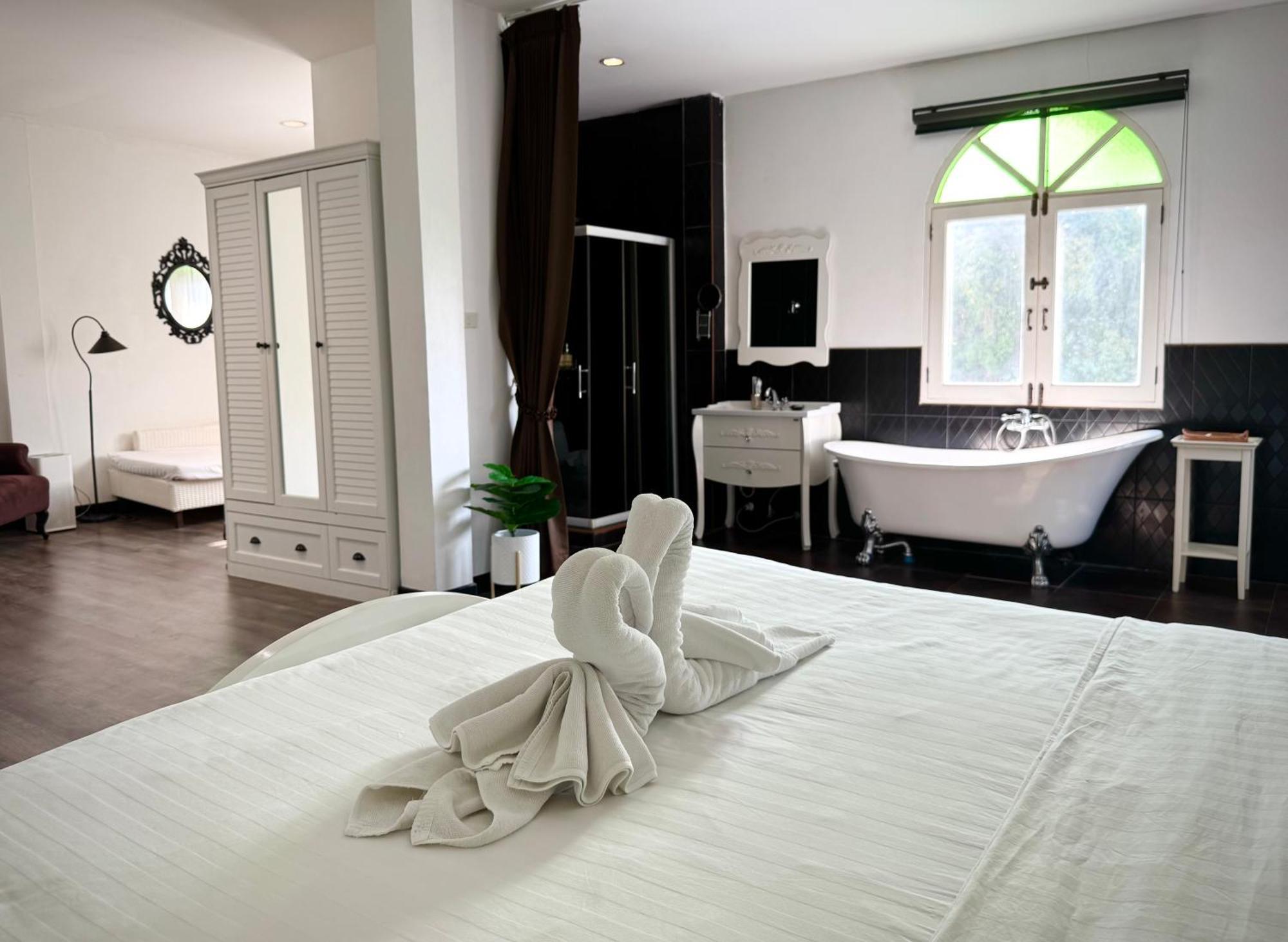 Nidhra Lanna Hotel Чиангмай Экстерьер фото