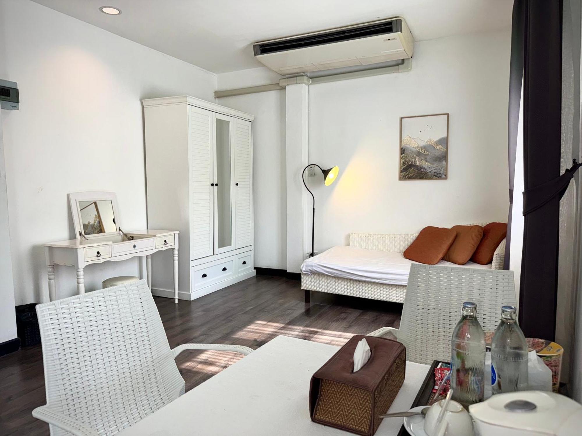 Nidhra Lanna Hotel Чиангмай Экстерьер фото